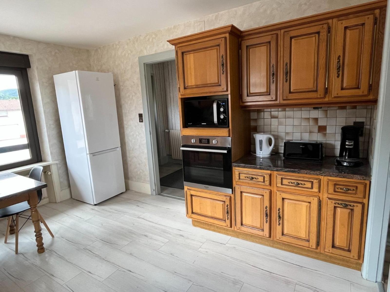 Gite 205 M2, 8Pers Piscine, Jacuzzi, Balneo Privatifs Vagney Exterior foto